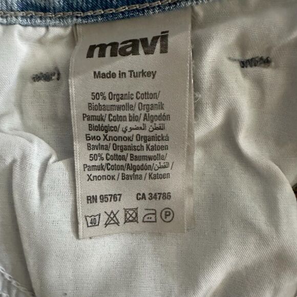 Mavi ~ Women’s Rosie Denim Cutoff Shorts ~ size 25 / 5 ~ distressing throughout - Picture 12 of 13